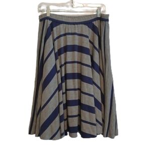 Vintage 80s Jersey Knit Circle Skirt with pockets.